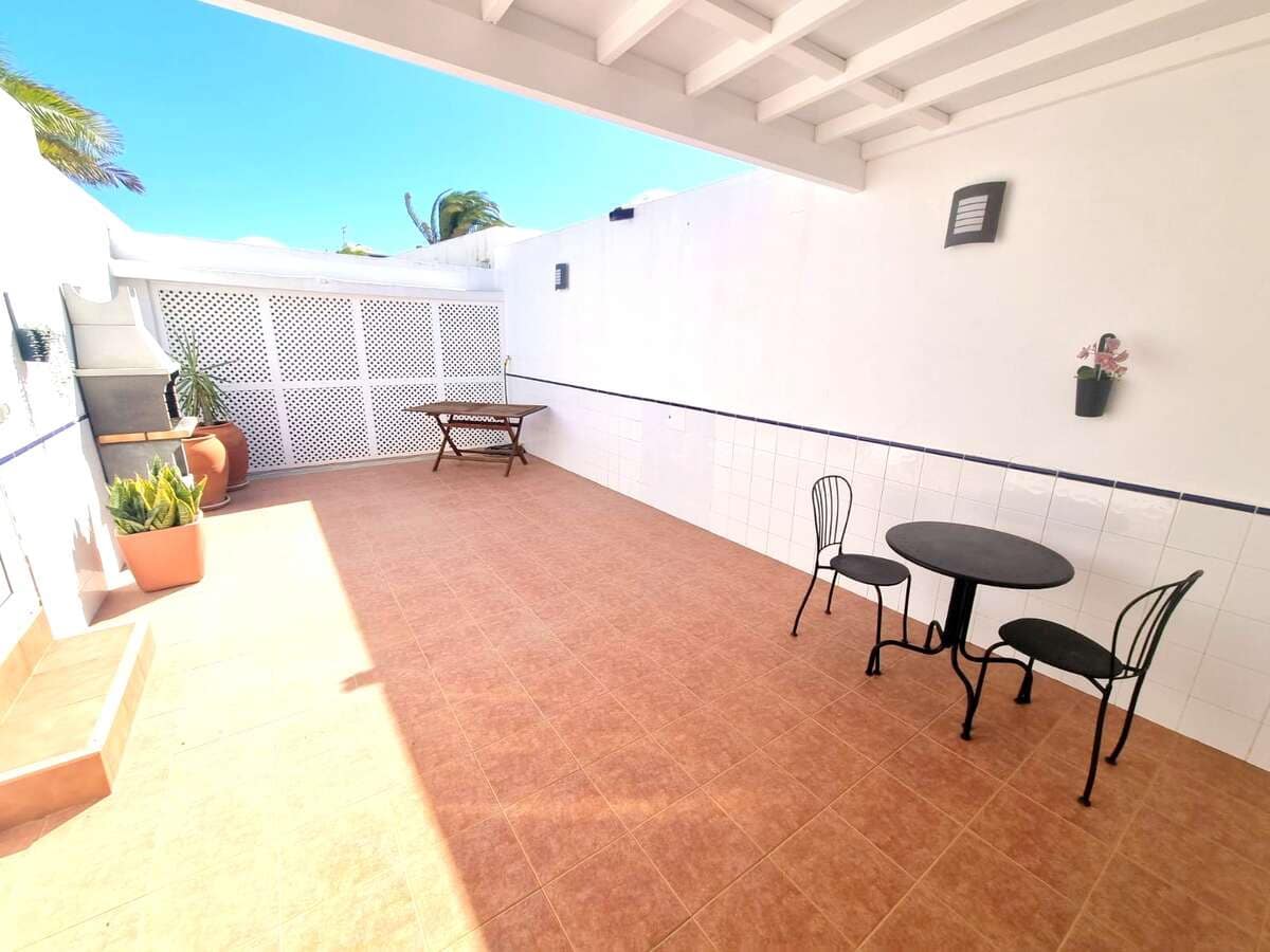 8 soveværelse Villa til salg i Costa Teguise med swimmingpool garage - € 1.195.000 (Ref: 7922372)