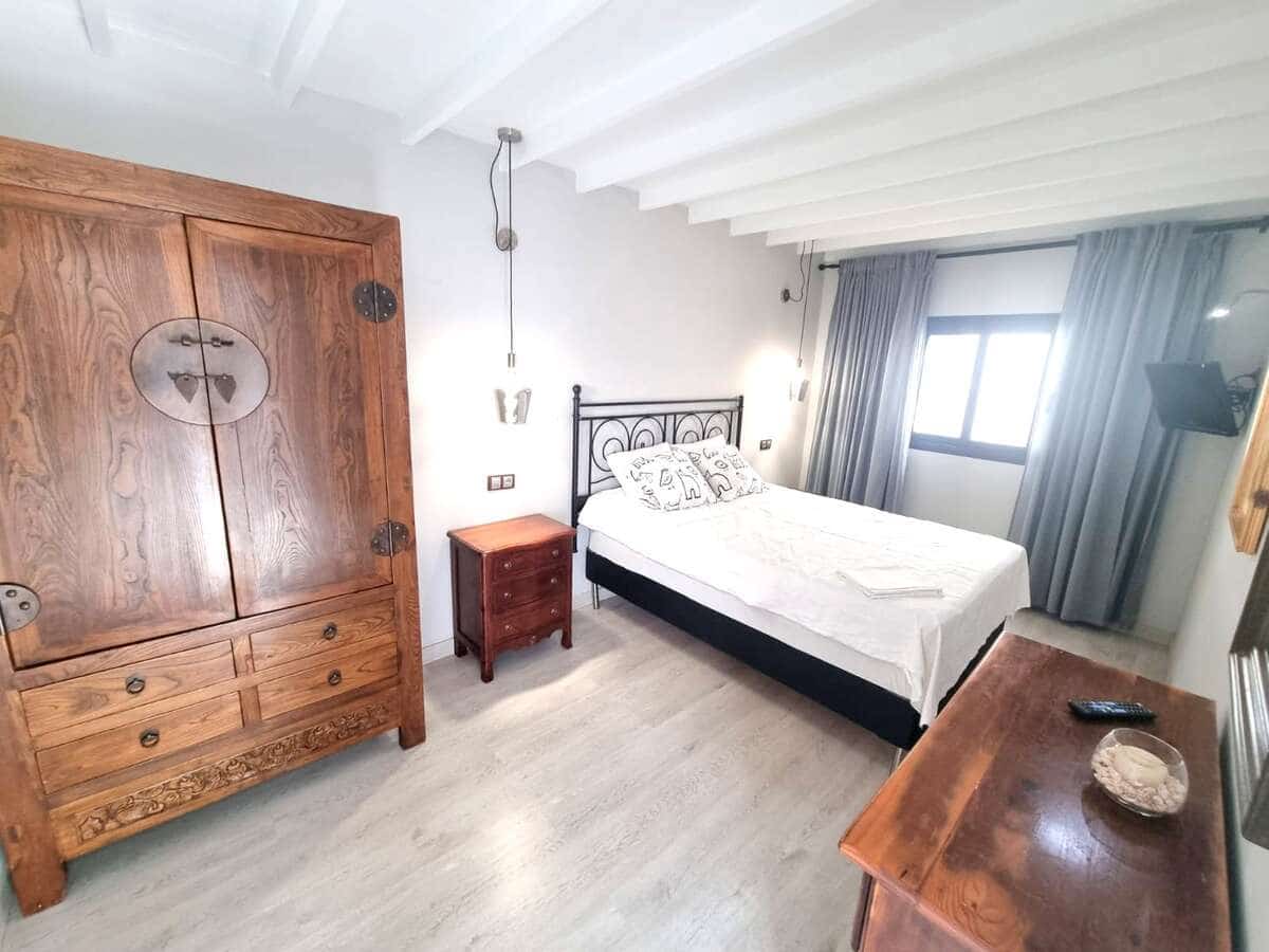 8 soveværelse Villa til salg i Costa Teguise med swimmingpool garage - € 1.195.000 (Ref: 7922372)