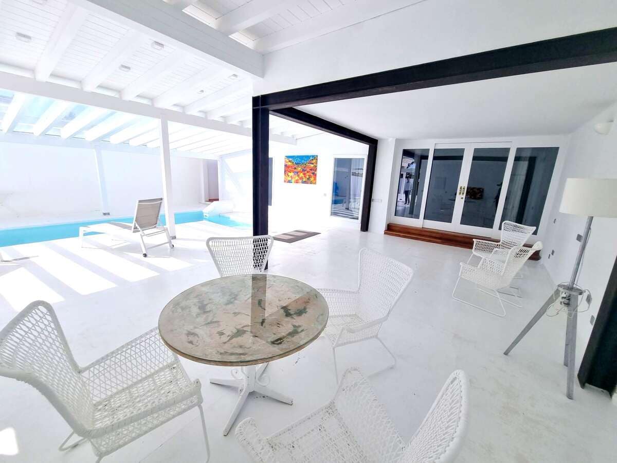 8 soveværelse Villa til salg i Costa Teguise med swimmingpool garage - € 1.195.000 (Ref: 7922372)