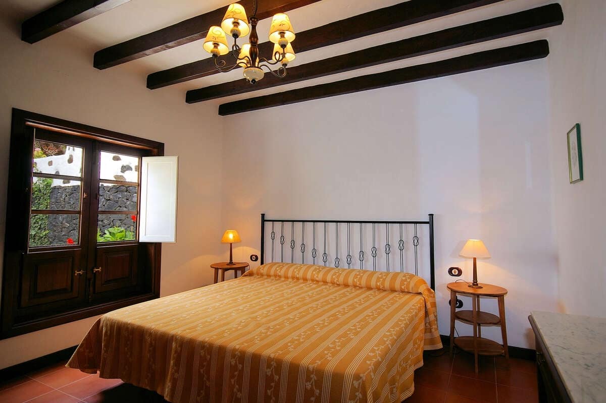 22 bedroom Finca/Country House for sale in Haria with pool - € 3,500,000 (Ref: 7992136)