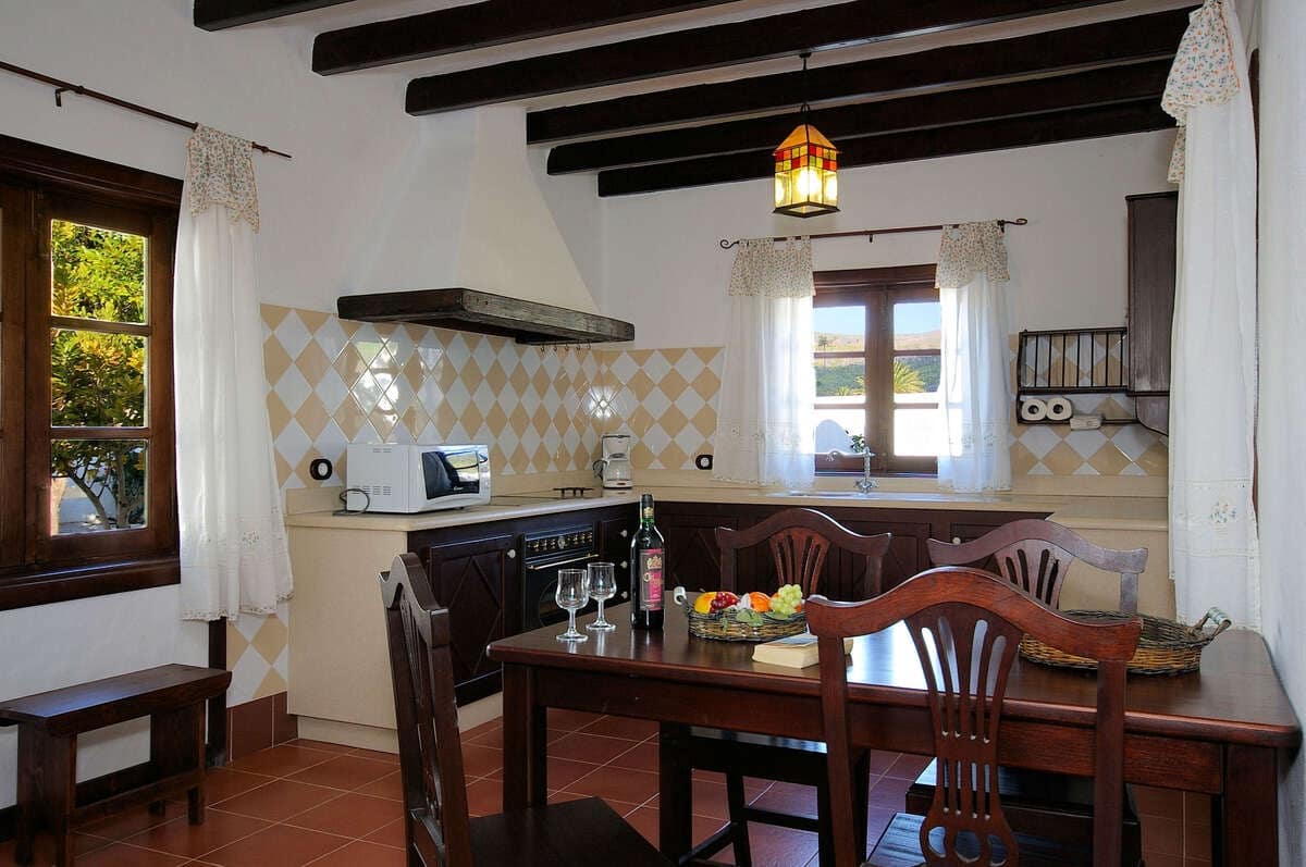 22 bedroom Finca/Country House for sale in Haria with pool - € 3,500,000 (Ref: 7992136)