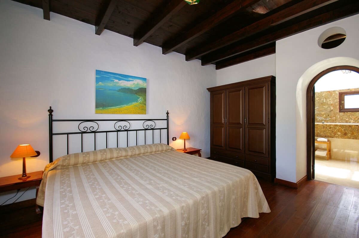 22 bedroom Finca/Country House for sale in Haria with pool - € 3,500,000 (Ref: 7992136)