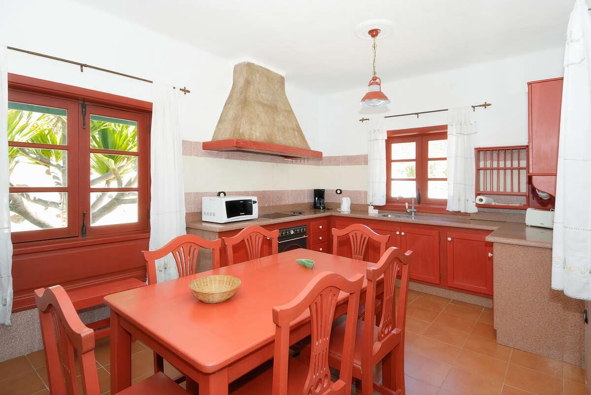 22 bedroom Finca/Country House for sale in Haria with pool - € 3,500,000 (Ref: 7992136)