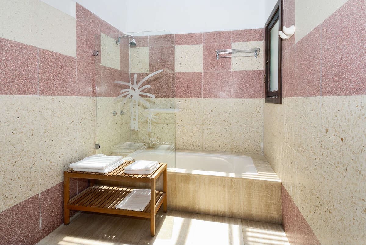 22 bedroom Finca/Country House for sale in Haria with pool - € 3,500,000 (Ref: 7992136)