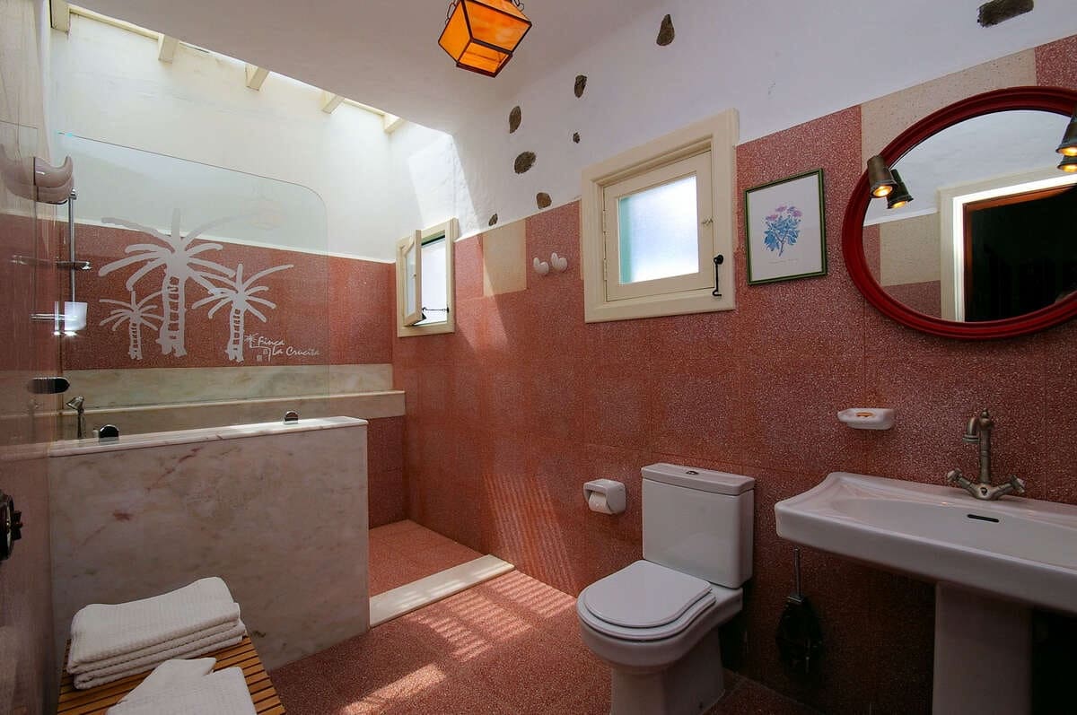 22 bedroom Finca/Country House for sale in Haria with pool - € 3,500,000 (Ref: 7992136)