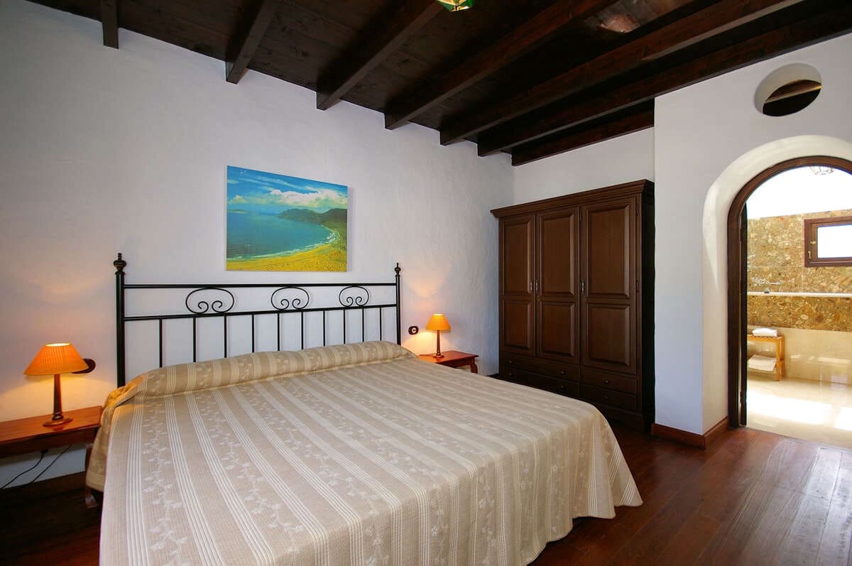 22 bedroom Finca/Country House for sale in Haria with pool - € 3,500,000 (Ref: 7992136)