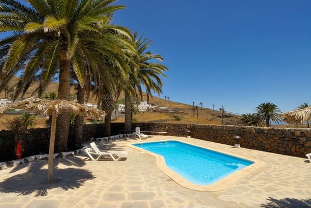 22 chambre Finca/Maison de Campagne à vendre à Haría avec piscine - 3 500 000 € (Ref: 7992136)