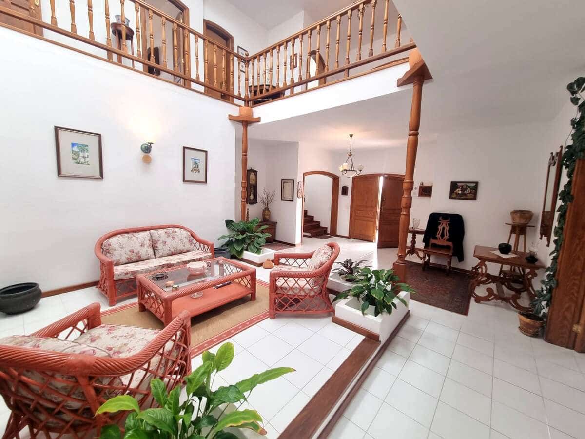 4 soveværelse Finca/Landehus til salg i Macher med garage - € 860.000 (Ref: 8220041)