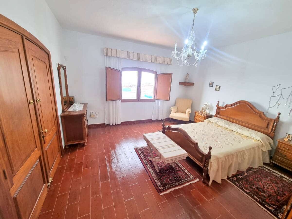 4 soveværelse Finca/Landehus til salg i Macher med garage - € 860.000 (Ref: 8220041)