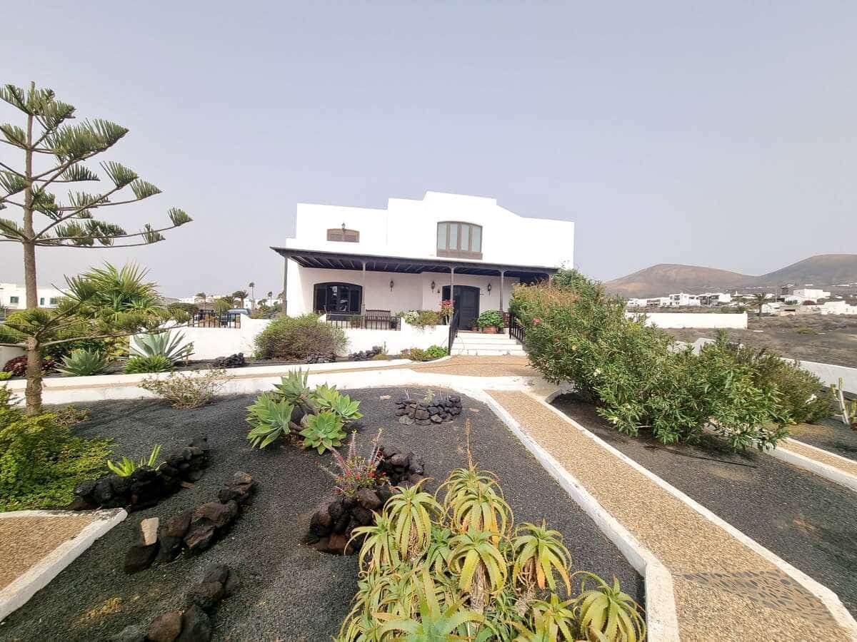 4 soveværelse Finca/Landehus til salg i Macher med garage - € 860.000 (Ref: 8220041)