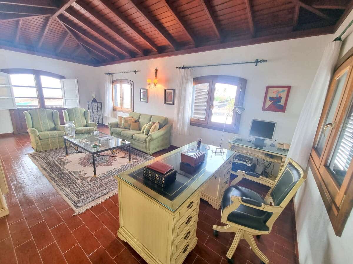 4 soveværelse Finca/Landehus til salg i Macher med garage - € 860.000 (Ref: 8220041)