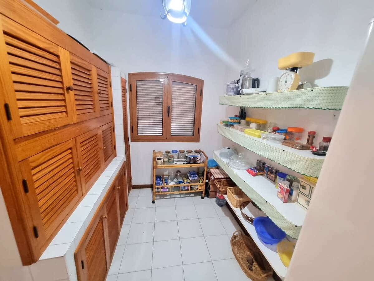 4 soveværelse Finca/Landehus til salg i Macher med garage - € 860.000 (Ref: 8220041)