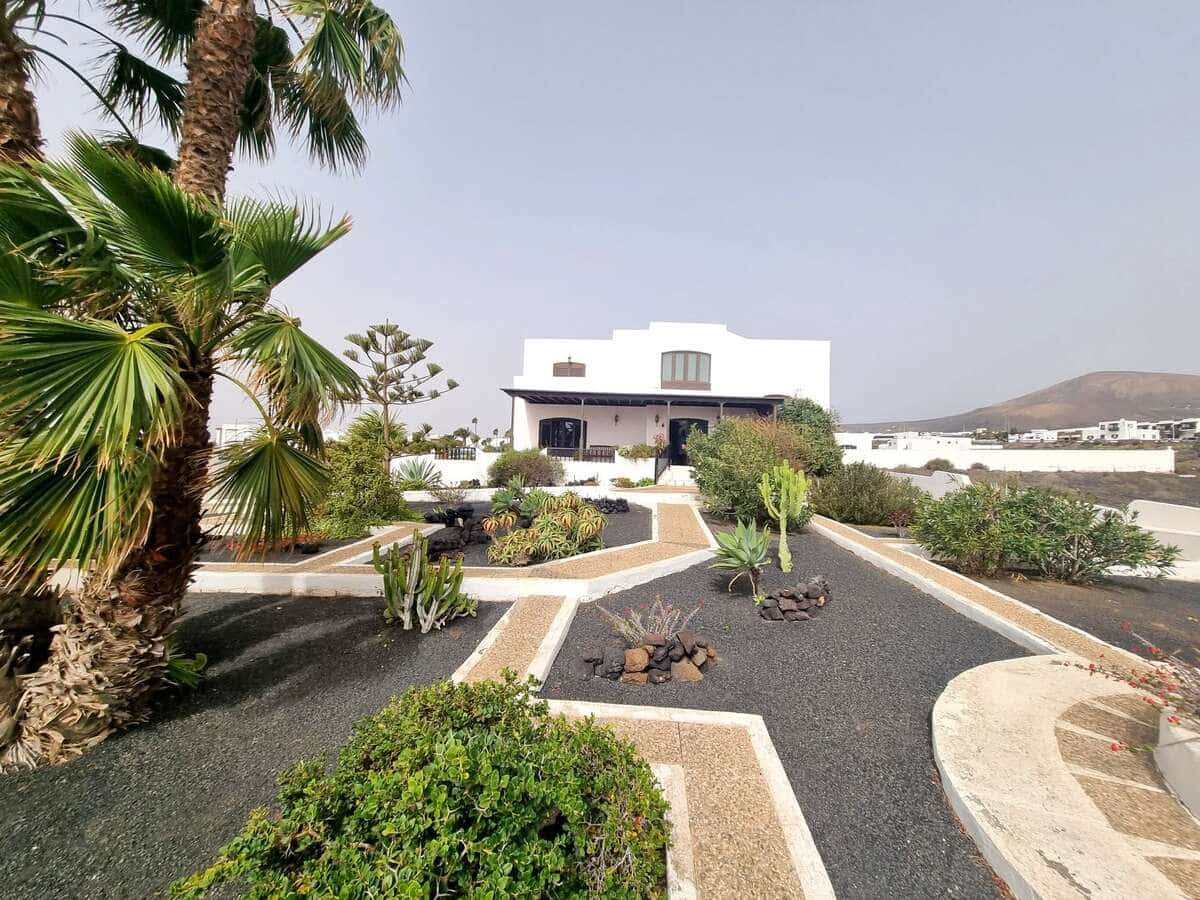 4 soveværelse Finca/Landehus til salg i Macher med garage - € 860.000 (Ref: 8220041)