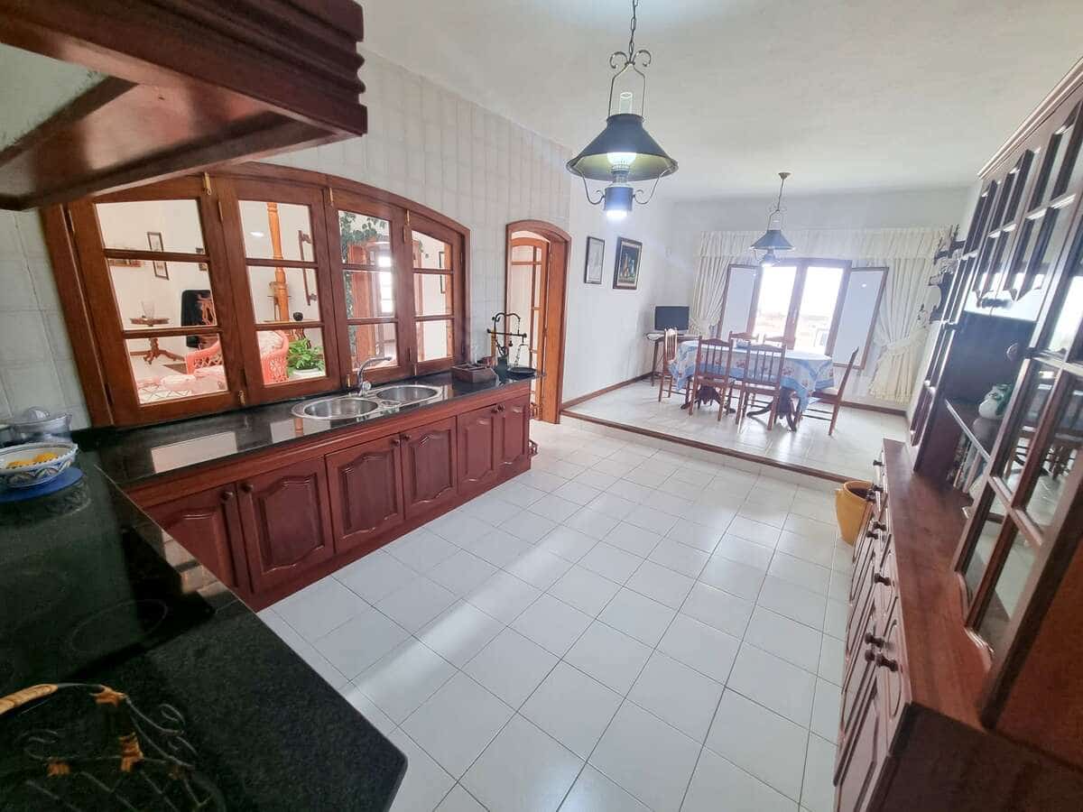 4 soveværelse Finca/Landehus til salg i Macher med garage - € 860.000 (Ref: 8220041)