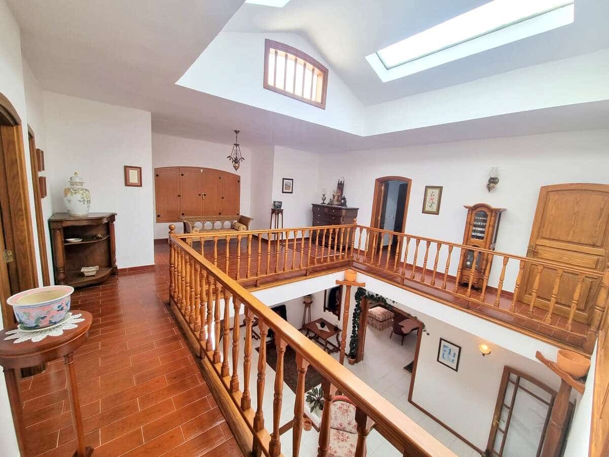 4 soveværelse Finca/Landehus til salg i Macher med garage - € 860.000 (Ref: 8220041)