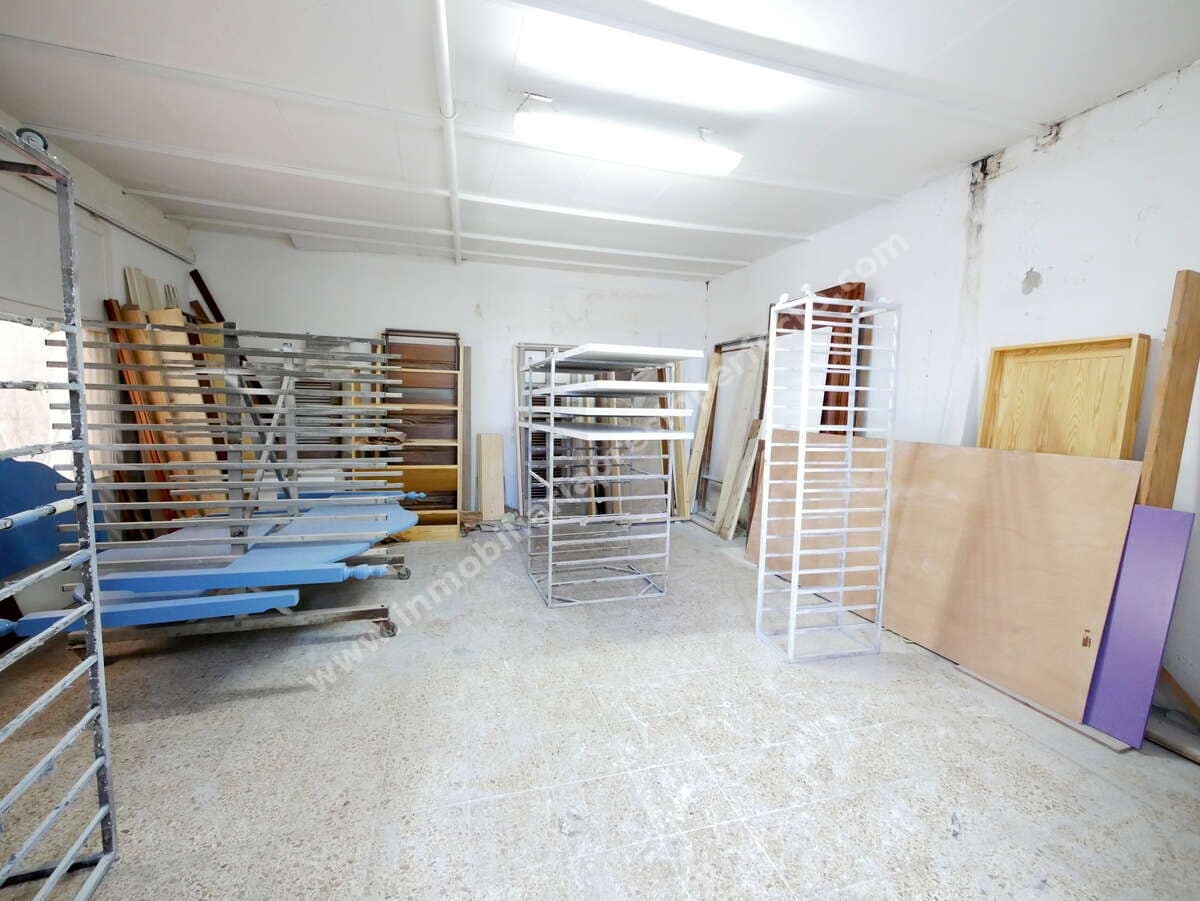 Erhverv til salg i Arrecife - € 392.000 (Ref: 8576085)