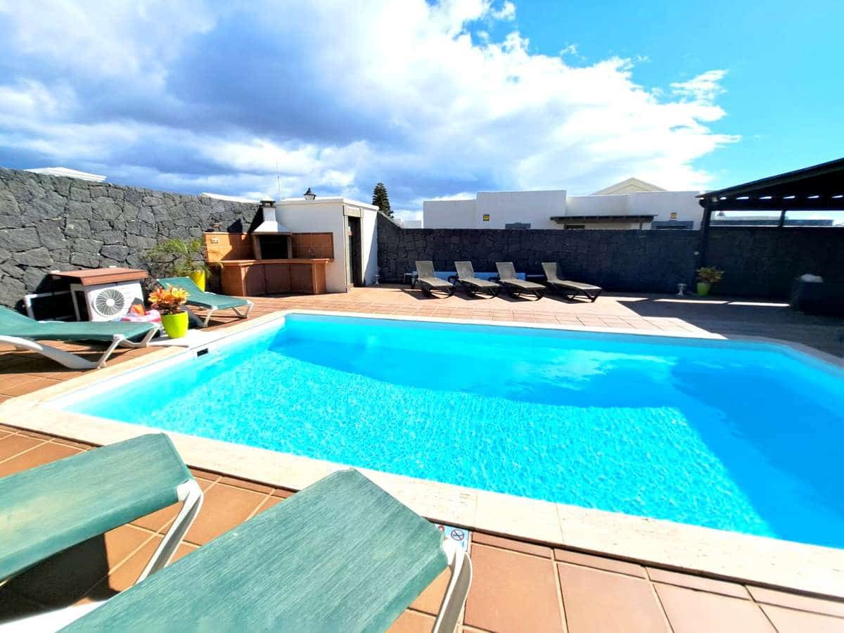 4 soveværelse Villa til salg i Playa Blanca med swimmingpool garage - € 849.000 (Ref: 8634106)
