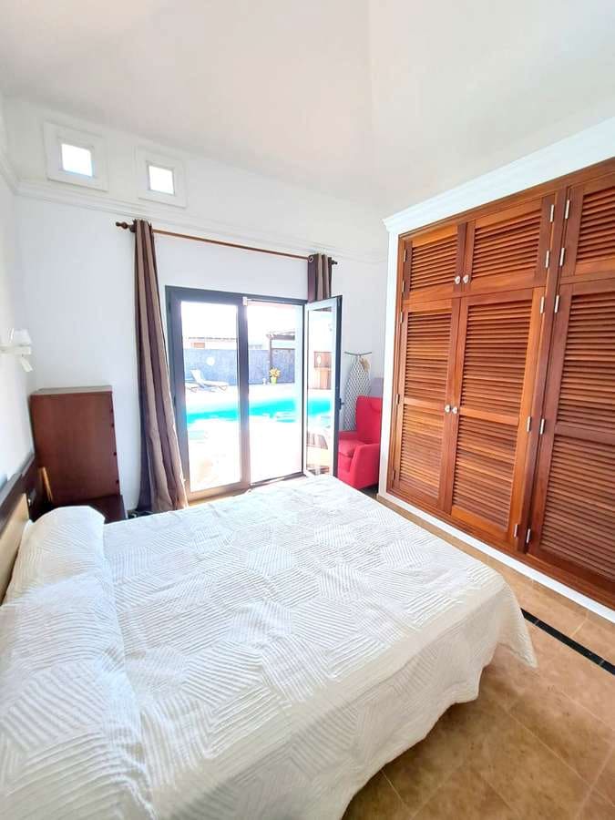 4 soveværelse Villa til salg i Playa Blanca med swimmingpool garage - € 849.000 (Ref: 8634106)