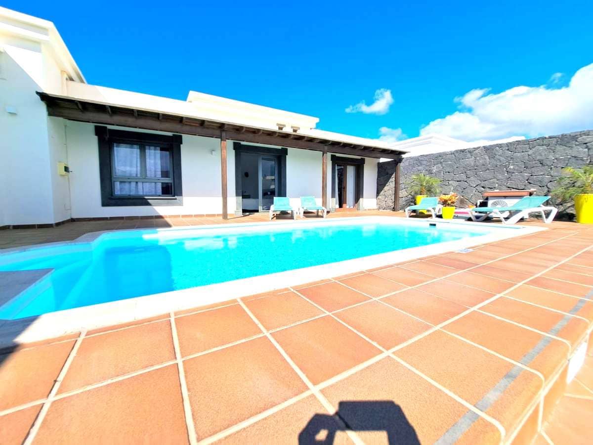 4 soveværelse Villa til salg i Playa Blanca med swimmingpool garage - € 849.000 (Ref: 8634106)
