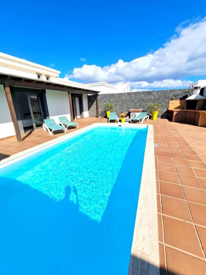 4 soveværelse Villa til salg i Playa Blanca med swimmingpool garage - € 849.000 (Ref: 8634106)