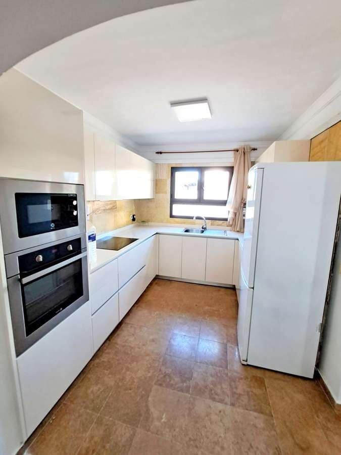 4 soveværelse Villa til salg i Playa Blanca med swimmingpool garage - € 849.000 (Ref: 8634106)