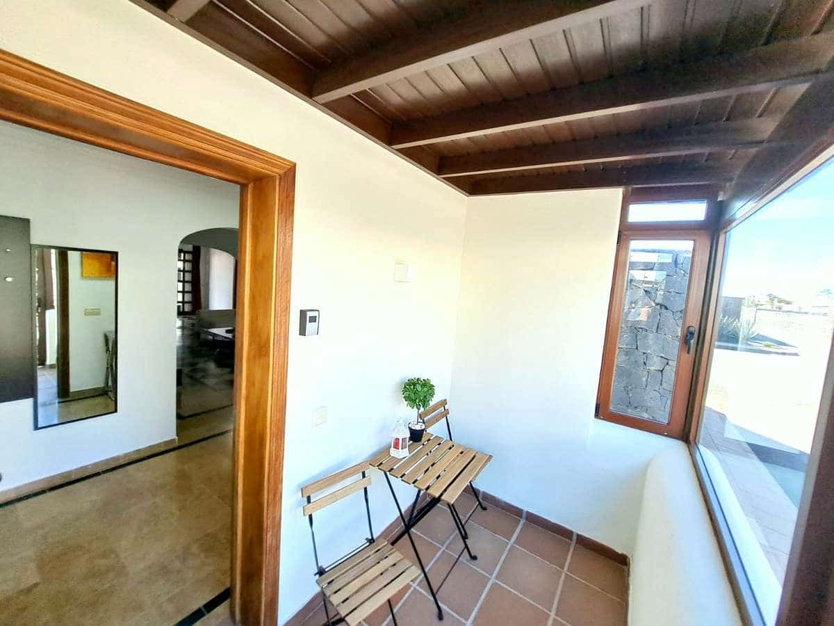 4 soveværelse Villa til salg i Playa Blanca med swimmingpool garage - € 849.000 (Ref: 8634106)