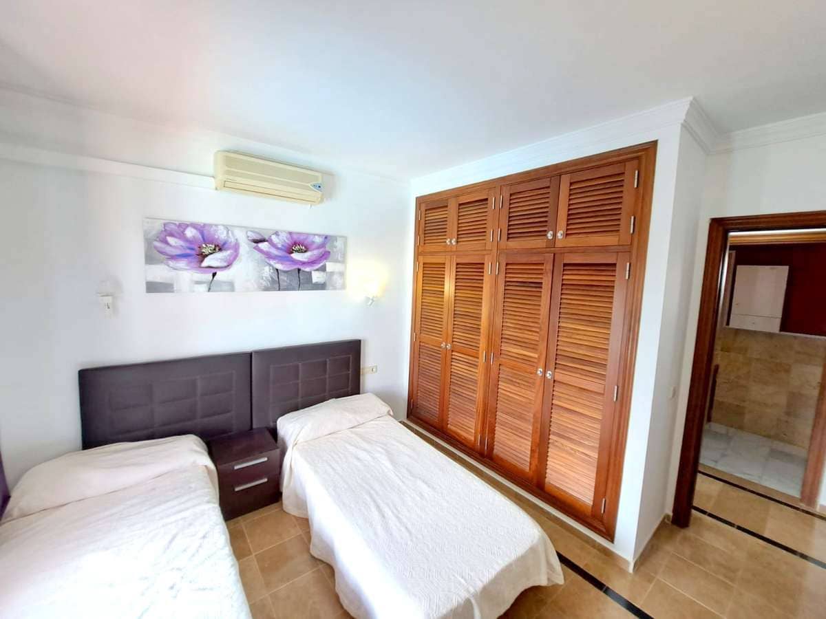 4 soveværelse Villa til salg i Playa Blanca med swimmingpool garage - € 849.000 (Ref: 8634106)