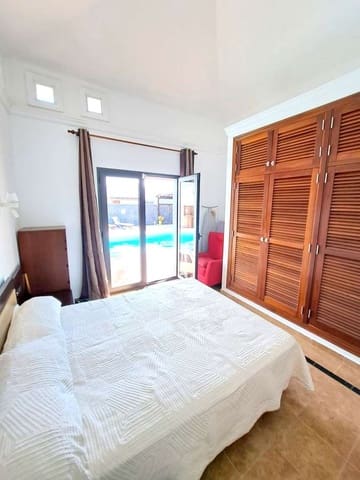 4 quarto Moradia para venda em Playa Blanca, Yaiza com piscina garagem - 849 000 € (Ref: 8634106)