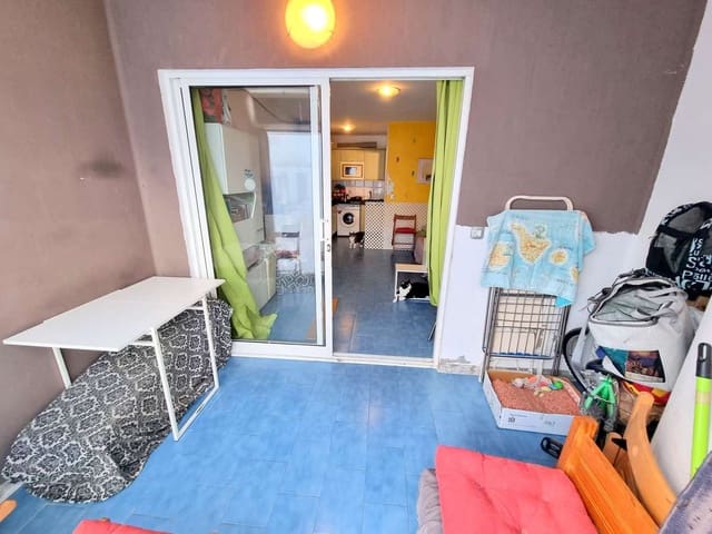 Studio te koop in Puerto del Carmen, Tías met zwembad - € 150.000 (Ref: 8664959)