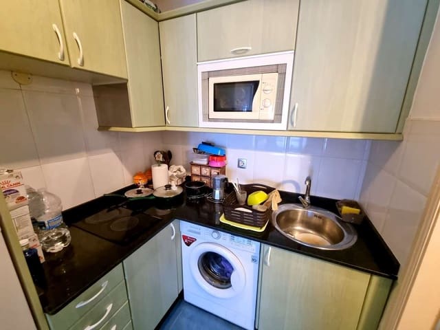 Studio te koop in Puerto del Carmen, Tías met zwembad - € 150.000 (Ref: 8664959)