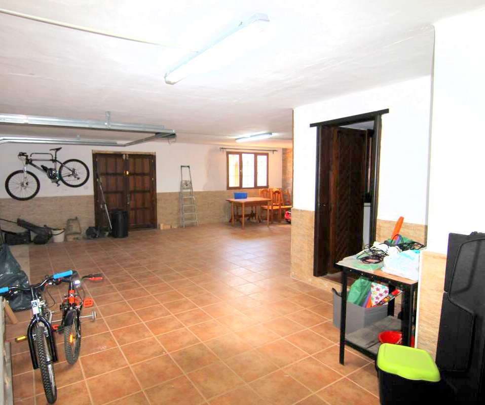 5 soveværelse Finca/Landehus til salg i Tahiche med swimmingpool garage - € 740.000 (Ref: 8699353)