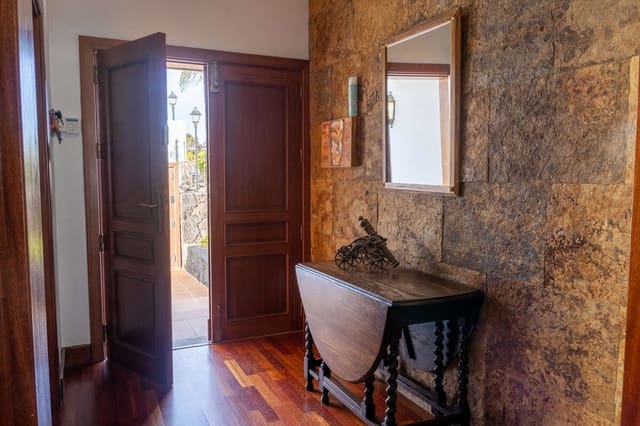 5 sovrum Finca/Hus på landet till salu i Tahiche, Teguise med pool garage - 740 000 € (Ref: 8699353)