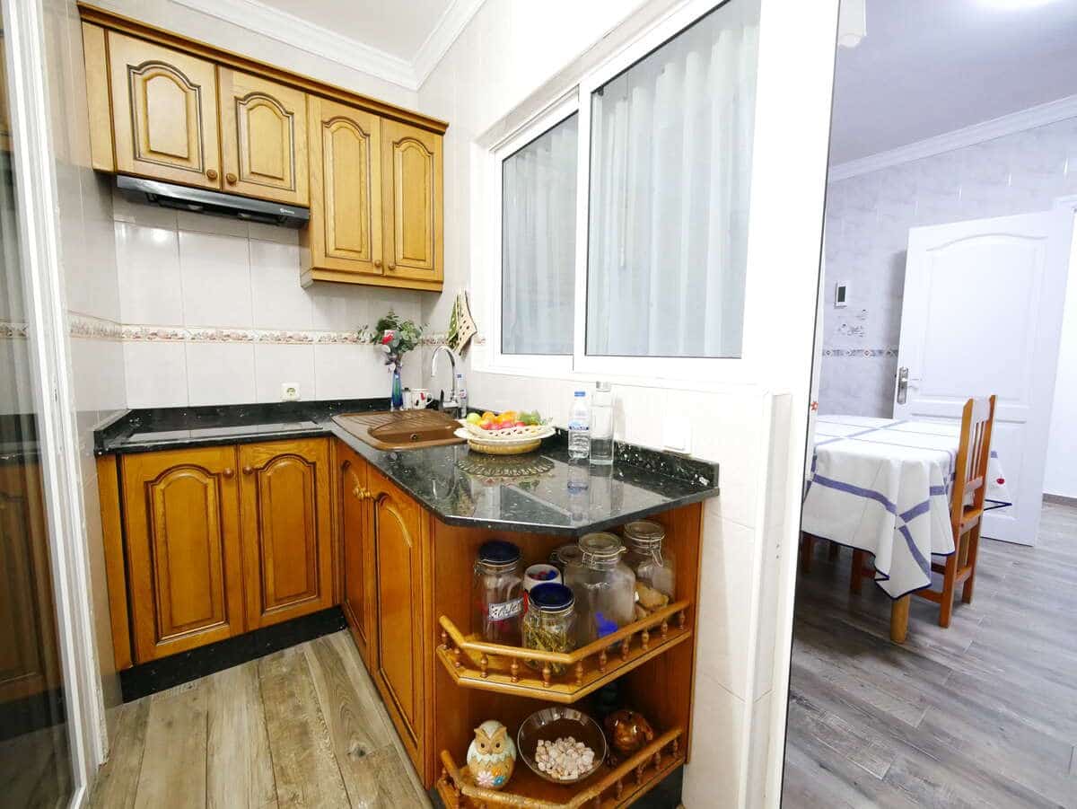 4 soveværelse Lejlighed til salg i Arrecife med garage - € 299.000 (Ref: 8775743)