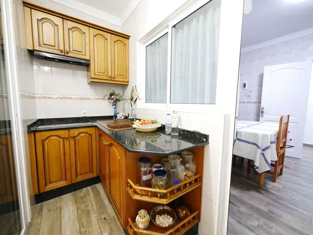 4 soveværelse Lejlighed til salg i Arrecife med garage - € 299.000 (Ref: 8775743)