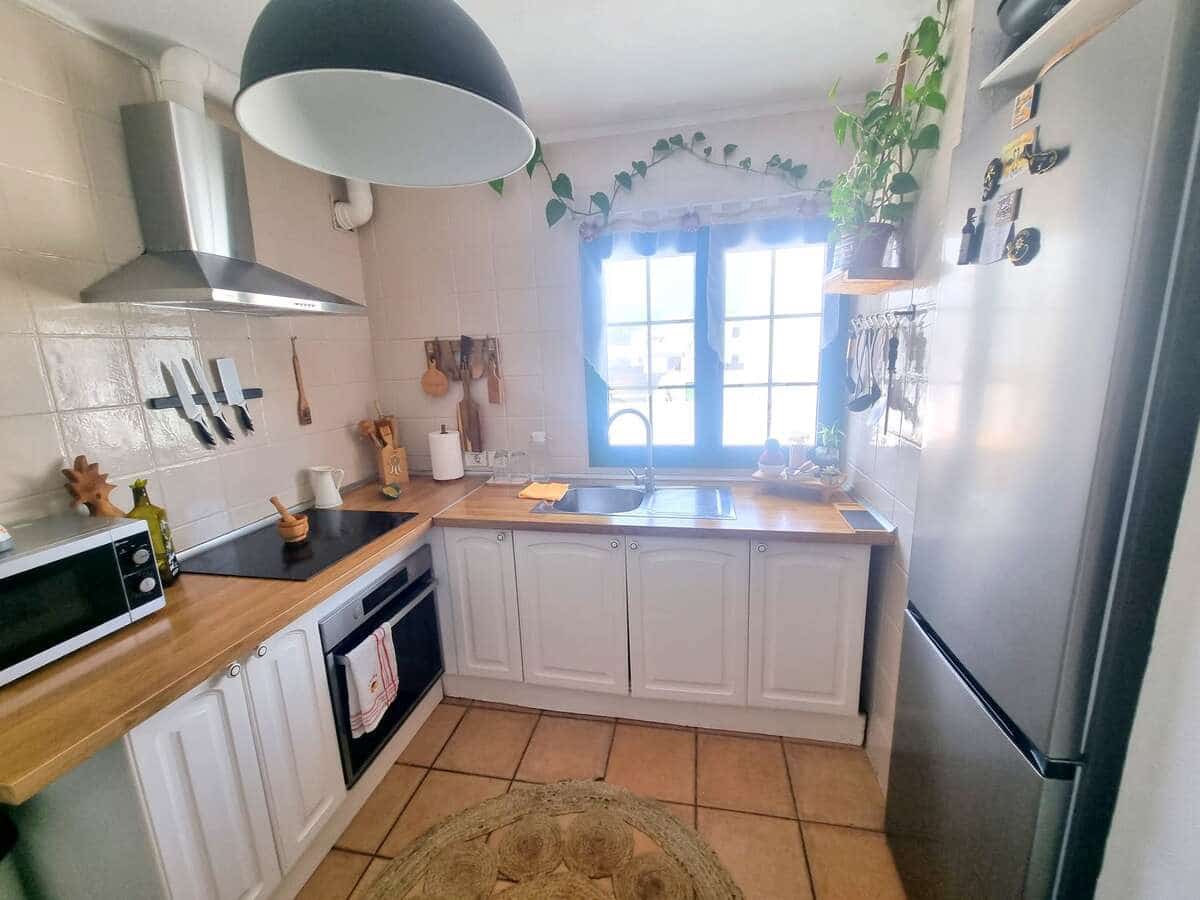 2 soveværelse Lejlighed til salg i Yaiza med swimmingpool garage - € 265.000 (Ref: 9097805)