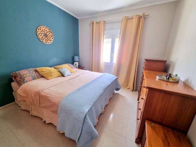 3 soveværelse Lejlighed til salg i Arrecife med garage - € 220.000 (Ref: 9106211)