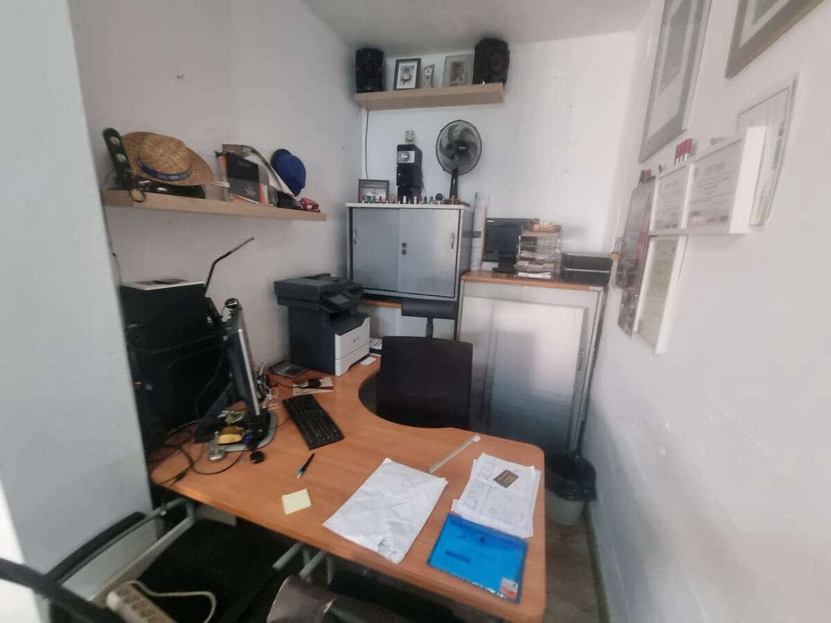 Studio for sale in Arrecife - € 110,000 (Ref: 9184953)