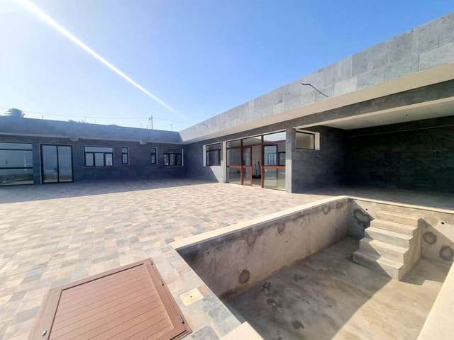 5 soveværelse Finca/Landehus til salg i La Asomada, Tías med swimmingpool garage - € 800.000 (Ref: 9208018)