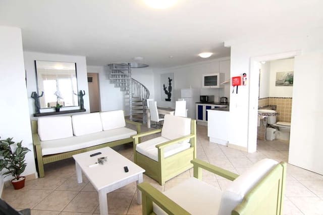 9 soveværelse Villa til salg i La Asomada, Tías med swimmingpool - € 1.499.000 (Ref: 9228194)