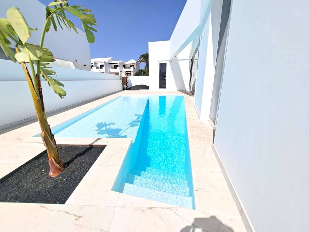 3 soveværelse Villa til salg i Charco del Palo med swimmingpool garage - € 500.000 (Ref: 9280679)