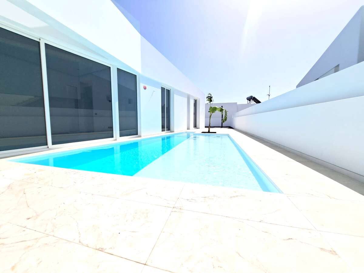3 soveværelse Villa til salg i Charco del Palo med swimmingpool garage - € 500.000 (Ref: 9280679)