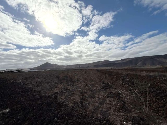 Bouwgrond te koop in Guatiza, Teguise - € 106.390 (Ref: 9310348)