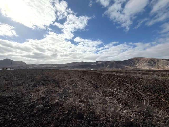 Bouwgrond te koop in Guatiza, Teguise - € 106.390 (Ref: 9310348)