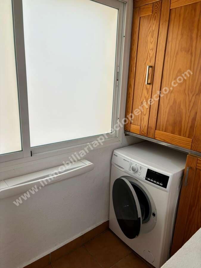 2 bedroom Flat for sale in Arrecife with garage - € 280,000 (Ref: 9334284)