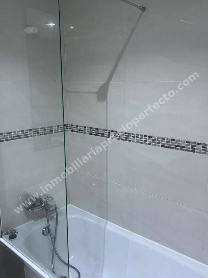 2 bedroom Flat for sale in Arrecife with garage - € 280,000 (Ref: 9334284)