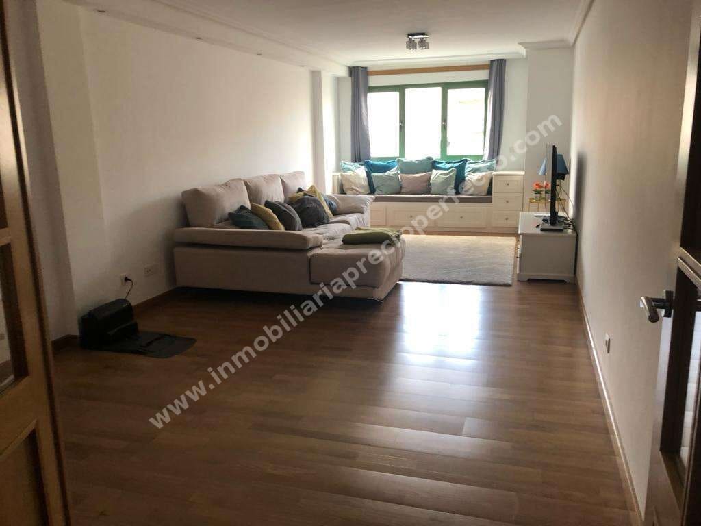 2 bedroom Flat for sale in Arrecife with garage - € 280,000 (Ref: 9334284)