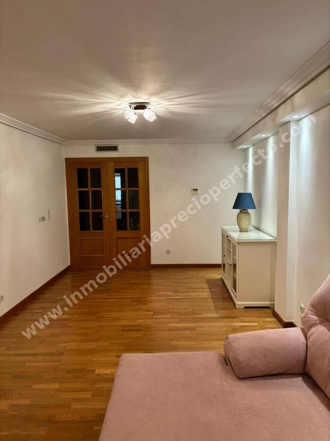 2 bedroom Flat for sale in Arrecife with garage - € 280,000 (Ref: 9334284)