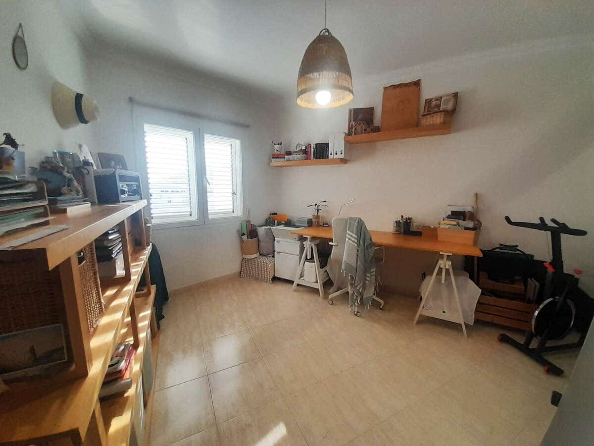 3 soveværelse Lejlighed til salg i San Bartolome med garage - € 295.000 (Ref: 9371573)