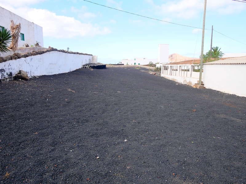 5 bedroom Finca/Country House for sale in Tinajo - € 450,000 (Ref: 9382031)