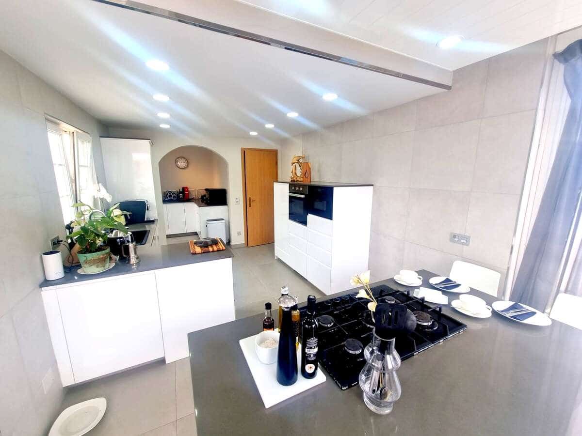 3 soveværelse Finca/Landehus til salg i Tias med swimmingpool garage - € 830.000 (Ref: 9384994)